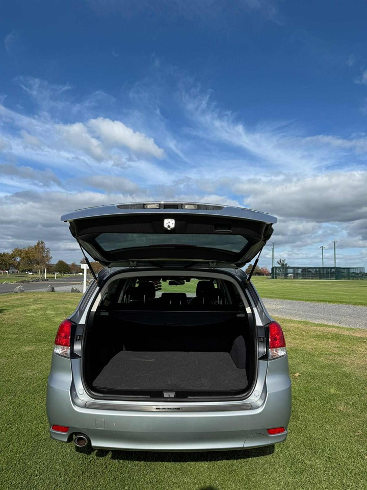 2013 Subaru LEGACY
